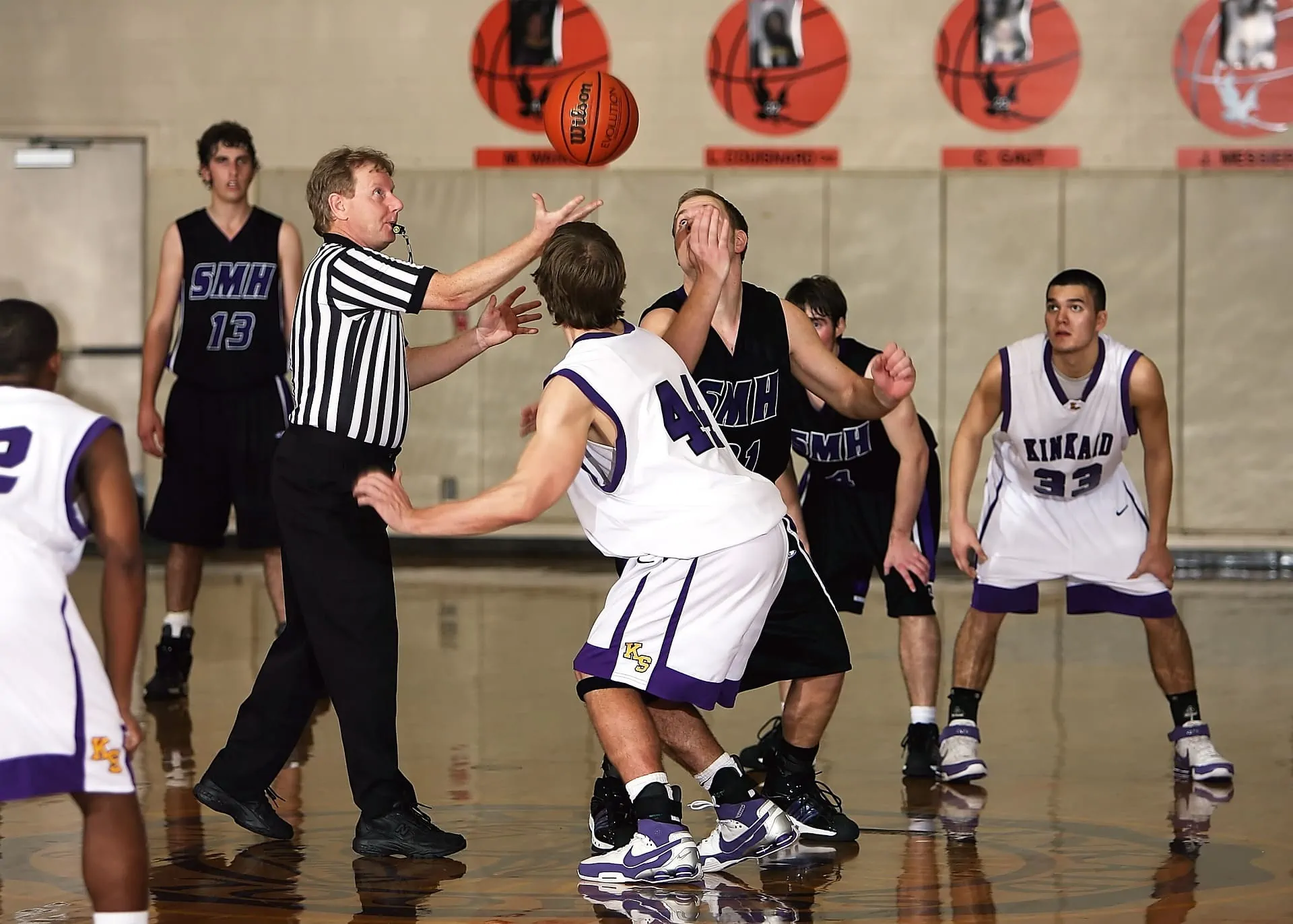 What are the Best Basketball Leagues to Play In